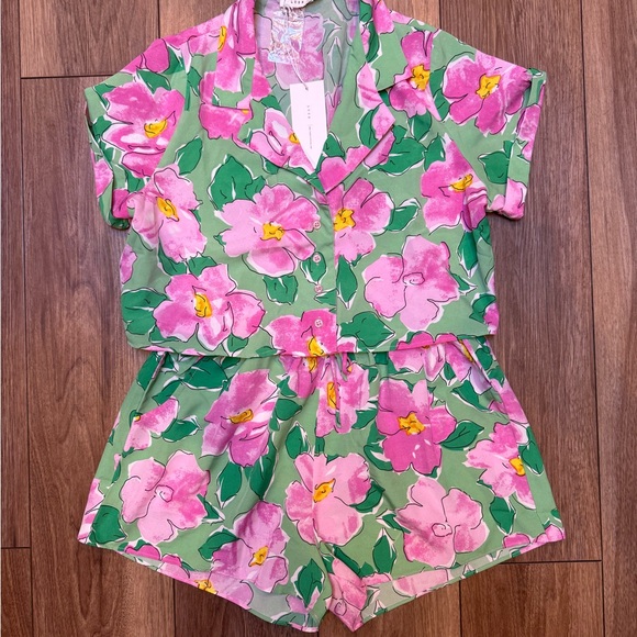 Floral Two Piece Set - Picture 5 of 6